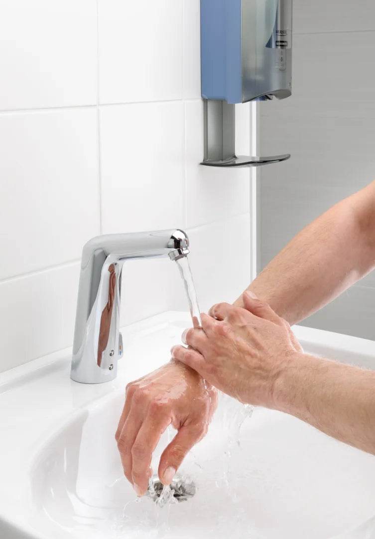 High washbasin faucet, 6 V, Bluetooth | 5553F | Chrome