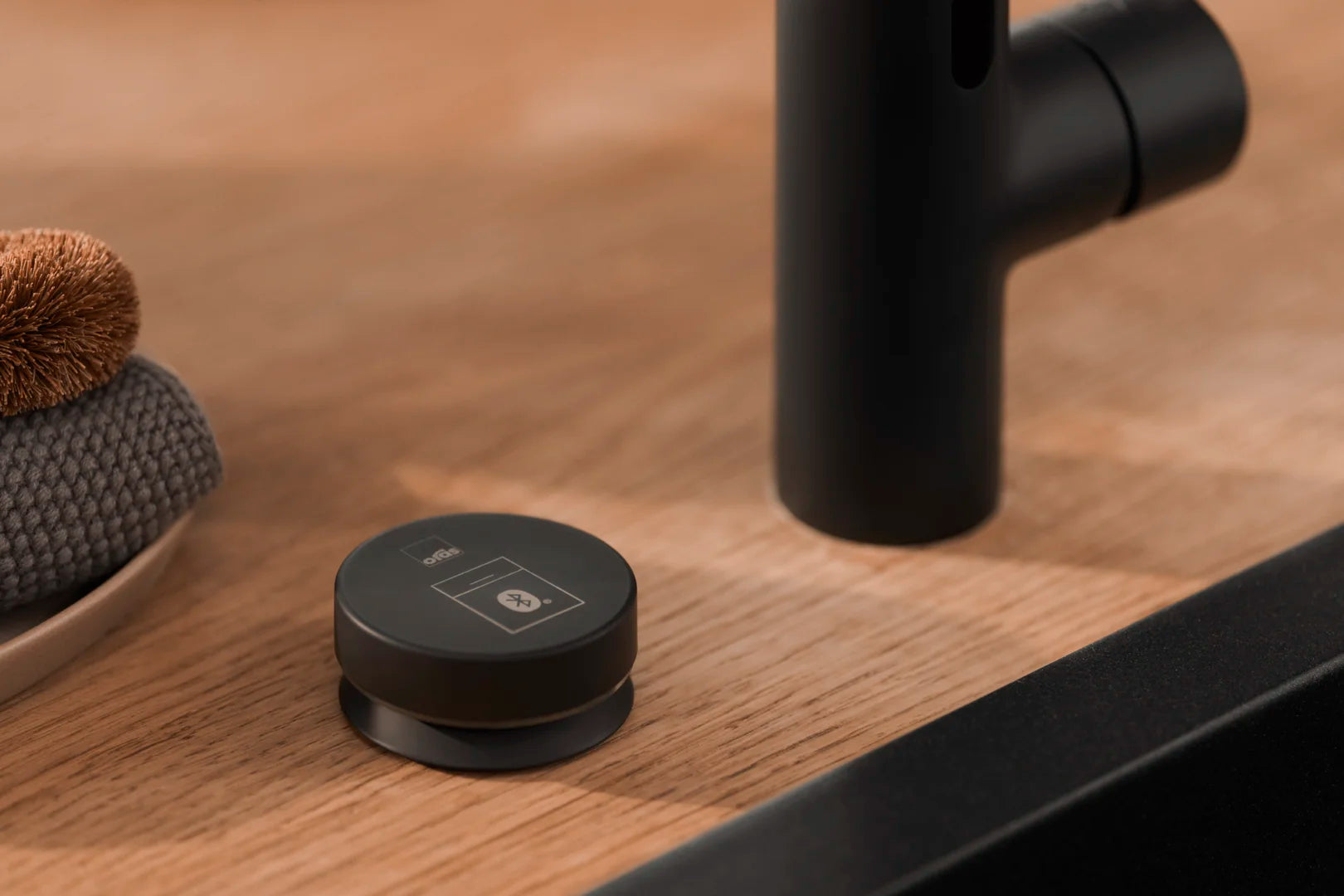 Kjøkkenkran med avstengning, 230/9 V, Bluetooth | 2639FHTZ-33 | Svart matt